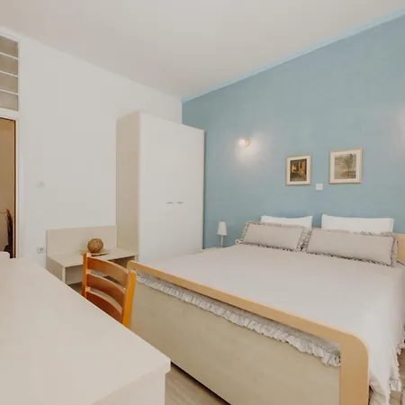 And Rossella 2 Apartament *