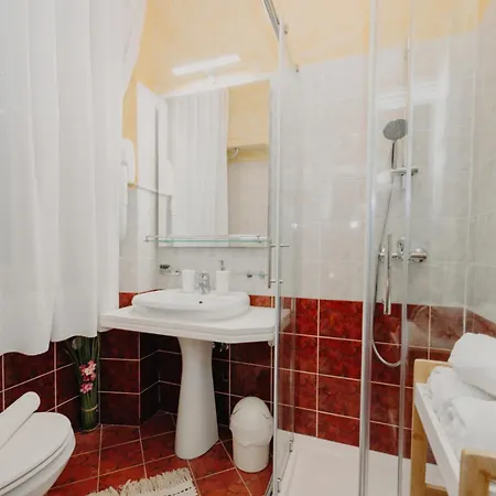 And Rossella 2 Apartament